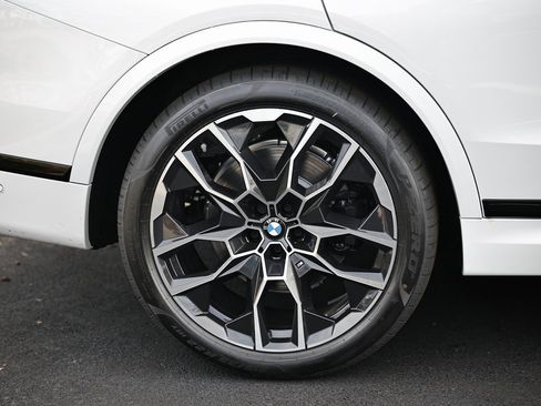 New 2026 BMW X7 xDrive40i w/ M Sport Package image 6