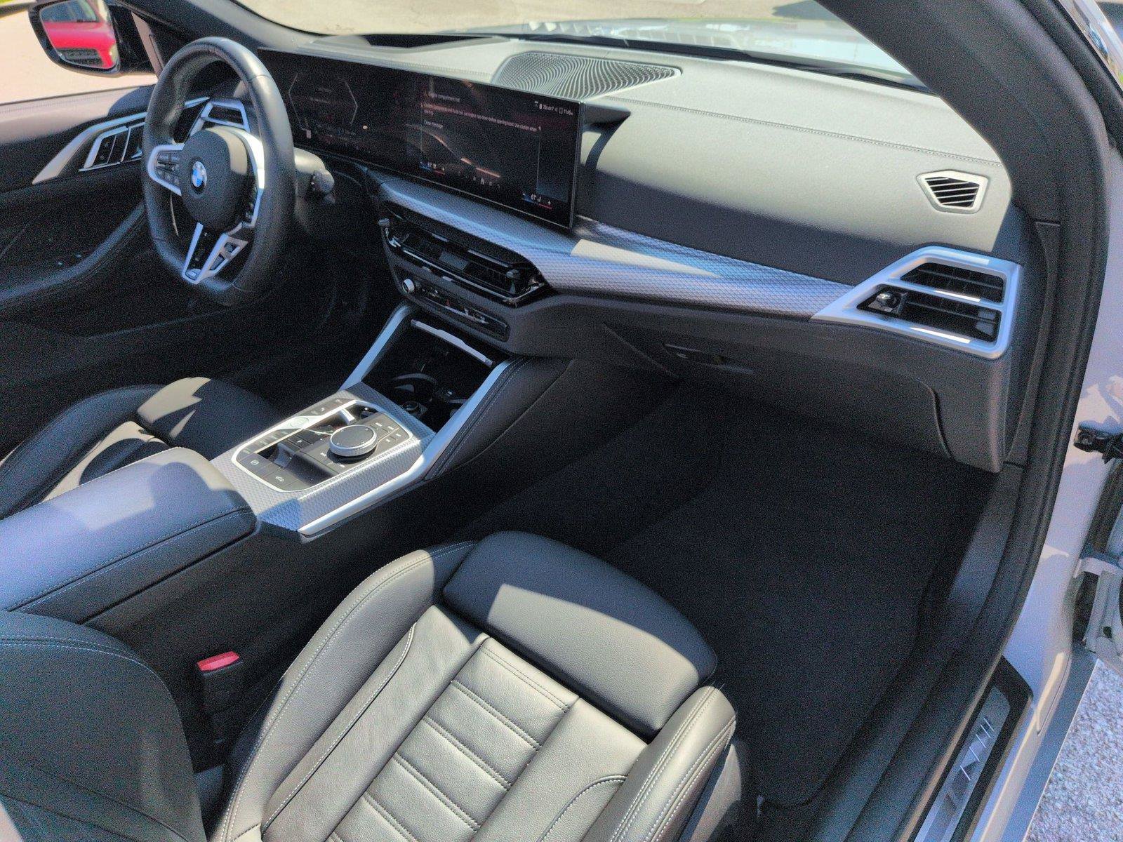 Used 2025 BMW 430i Convertible w/ M Sport Package RWD image 40