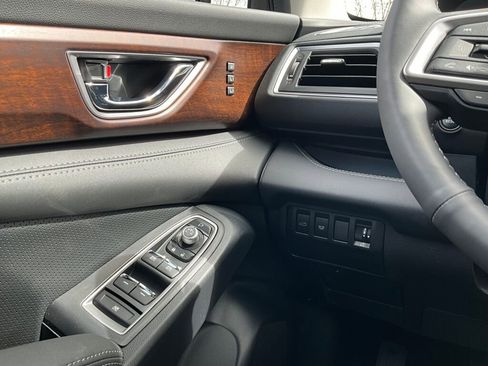New 2025 Subaru Ascent Touring image 27