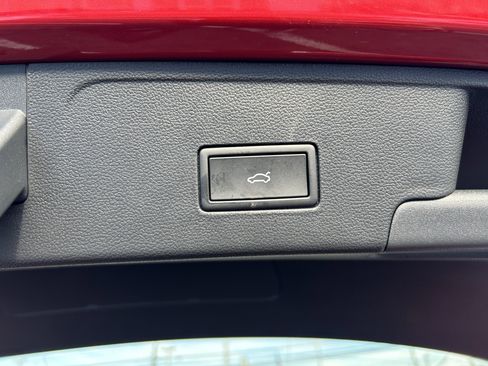 Certified 2025 Volkswagen Atlas Cross Sport SEL Premium R-Line image 29