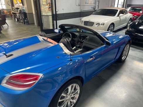 Used 2009 Saturn Sky Hydro Blue RWD image 31