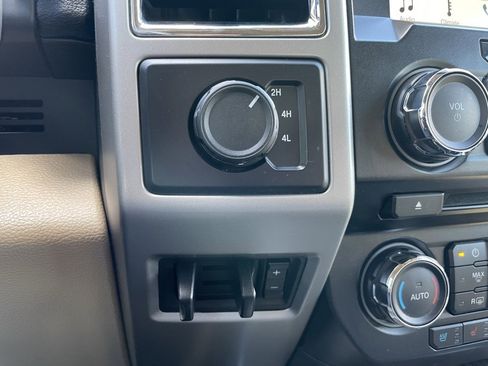 Used 2018 Ford F350 Lariat w/ Lariat Value Package image 46