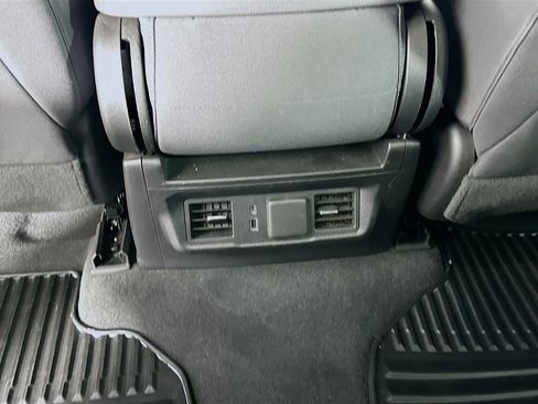 Used 2023 GMC Sierra 1500 Elevation image 26