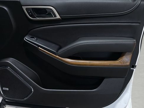 Used 2019 GMC Yukon XL Denali AWD/4WD image 11