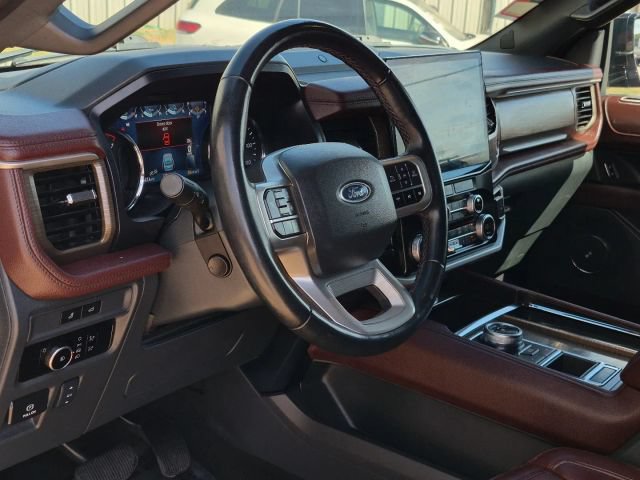 Used 2024 Ford Expedition Limited RWD image 6