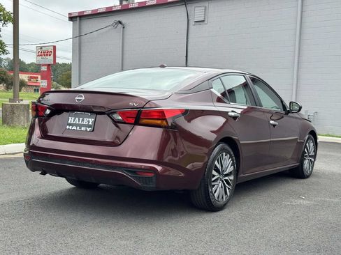 Used 2024 Nissan Altima 2.5 SV FWD image 21