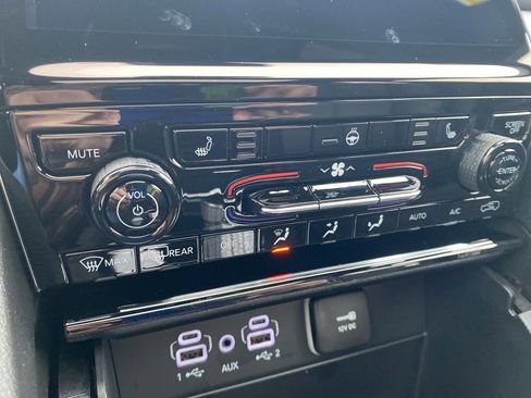 New 2025 Jeep Grand Cherokee Limited image 27