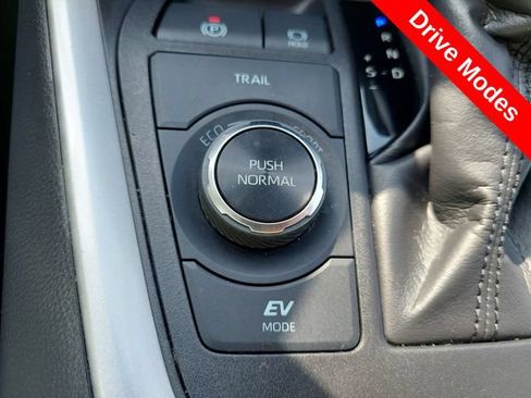 Certified 2024 Toyota RAV4 XLE w/ Convenience Package AWD/4WD image 16
