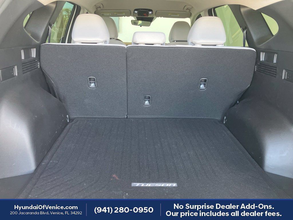 Used 2025 Hyundai Tucson SE FWD image 18