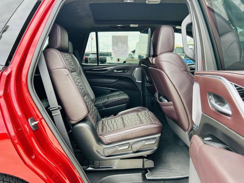 Used 2023 Cadillac Escalade V AWD/4WD image 41