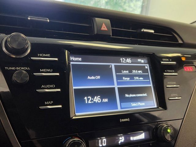 Used 2020 Toyota Camry SE FWD image 19