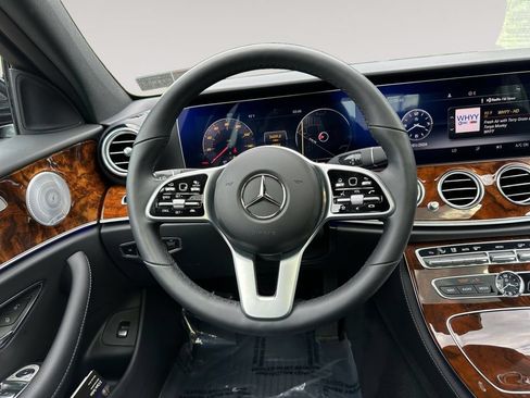 Used 2019 Mercedes-Benz E 300 4MATIC image 12
