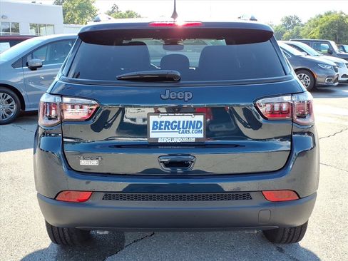 New 2026 Jeep Compass Latitude AWD/4WD image 5