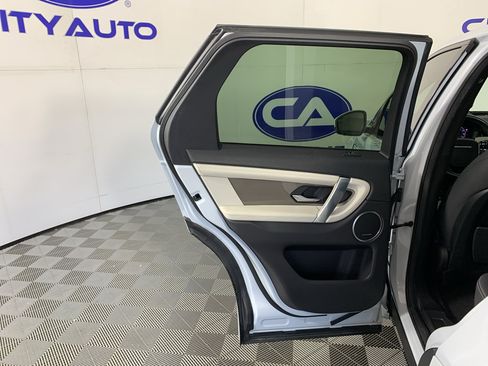 Used 2020 Land Rover Discovery Sport HSE R-Dynamic AWD/4WD image 29