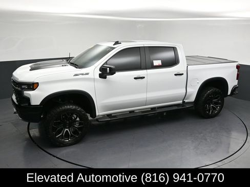 Used 2025 Chevrolet Silverado 1500 ZR2 w/ Technology Package AWD/4WD image 28
