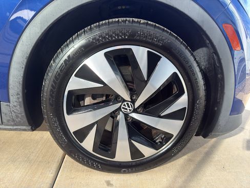 Used 2021 Volkswagen ID.4 Pro S w/ Gradient Package image 18