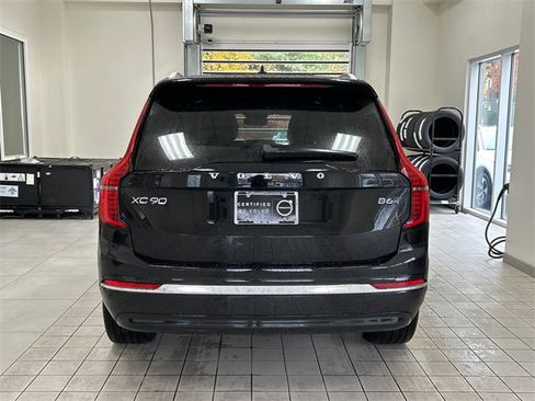 Certified 2025 Volvo XC90 B6 Plus image 3