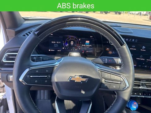 Used 2026 Chevrolet Traverse High Country AWD/4WD image 23