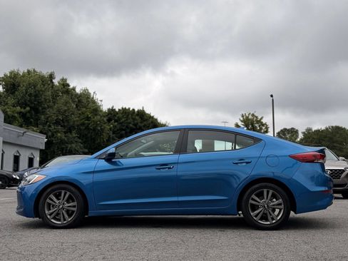 Used 2018 Hyundai Elantra SEL FWD image 2