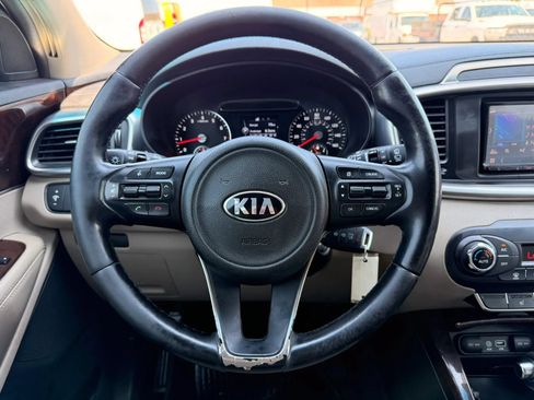 Used 2016 Kia Sorento EX FWD image 14