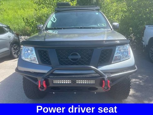 Used 2020 Nissan Frontier PRO-4X w/ Pro-4x Utility Package AWD/4WD image 4