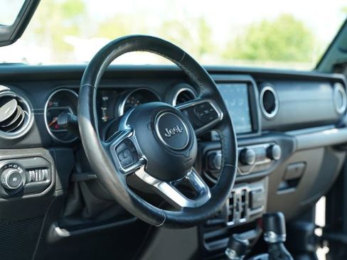 Used 2021 Jeep Wrangler Unlimited Sahara AWD/4WD image 26