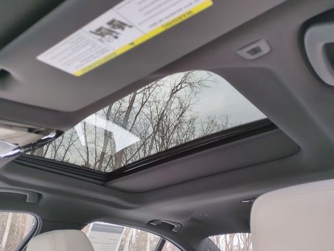 New 2026 BMW 530i xDrive w/ Premium Package AWD/4WD image 19