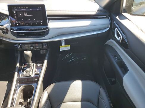 New 2026 Jeep Compass Limited image 19