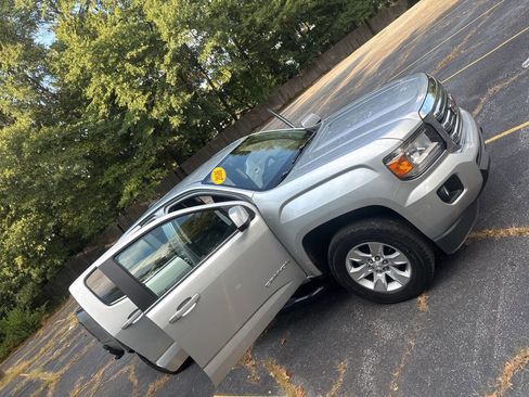 Used 2016 GMC Canyon SLE w/ SLE Convenience Package image 34