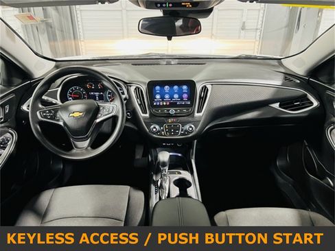 Used 2024 Chevrolet Malibu LT image 4