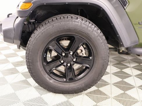Used 2021 Jeep Wrangler Unlimited Sport image 17