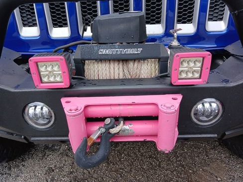 Used 2018 Jeep Wrangler Sport AWD/4WD image 8