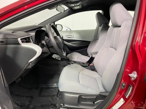 Certified 2025 Toyota Corolla SE FWD image 10