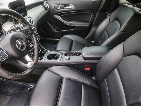 Used 2018 Mercedes-Benz GLA 250 image 16