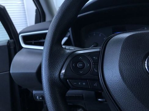 Certified 2025 Toyota Corolla LE image 24