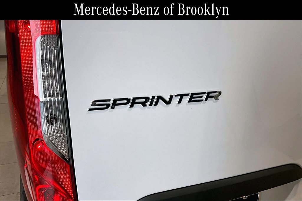 Used 2025 Mercedes-Benz Sprinter 2500 image 30