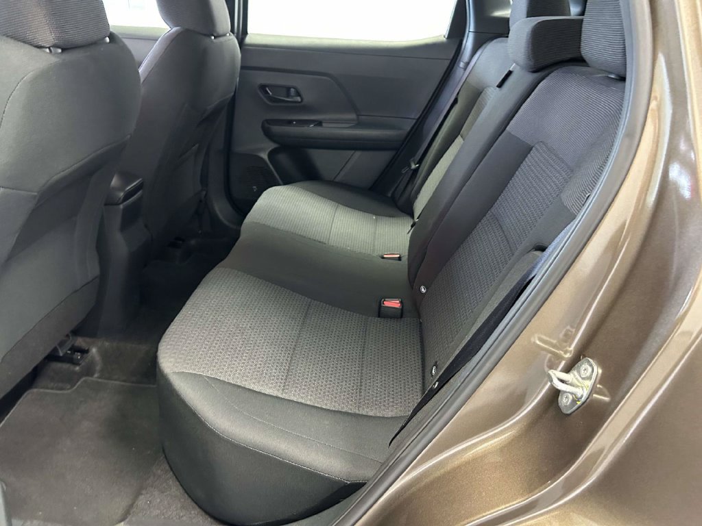 Used 2025 Nissan Kicks S AWD/4WD image 12