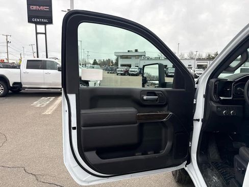 New 2026 GMC Sierra 3500 SLE w/ SLE Convenience Package image 11