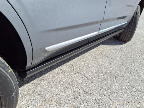 New 2026 GMC Yukon Denali w/ Sun & Power Step Package image 3