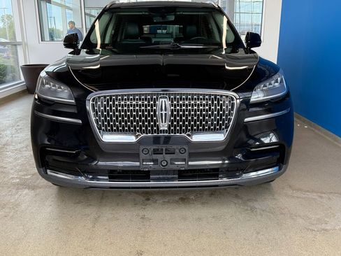 Used 2022 Lincoln Aviator AWD w/ Premium Package image 5
