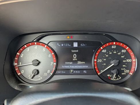 Used 2024 Nissan Frontier Pro-X w/ Technology Package image 11