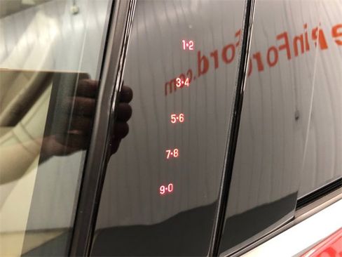 Used 2022 Lincoln Corsair AWD w/ Premium Package image 14