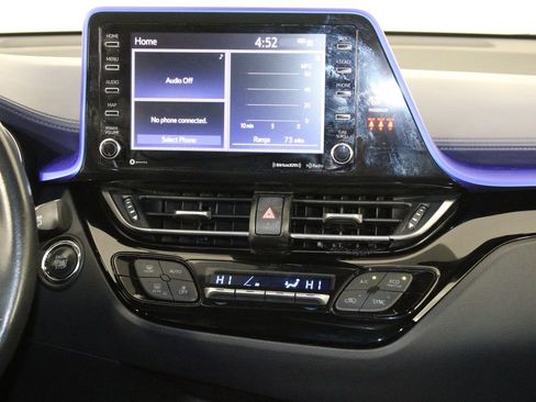Used 2021 Toyota C-HR XLE image 28
