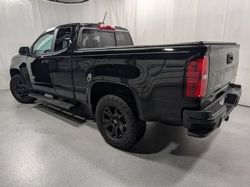 Used 2021 Chevrolet Colorado Z71 w/ Z71 Midnight Edition AWD/4WD image 6