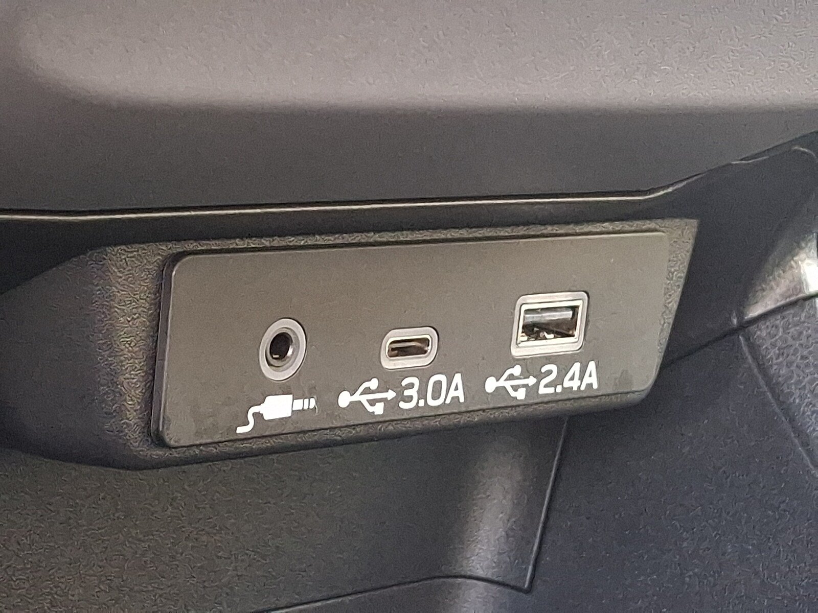 Certified 2026 Subaru Crosstrek 2.5i Premium AWD/4WD image 23