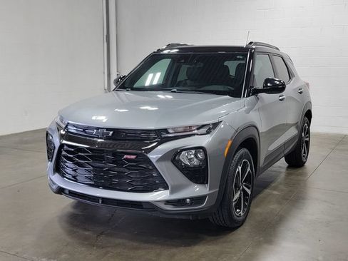 Used 2023 Chevrolet TrailBlazer RS AWD/4WD image 2
