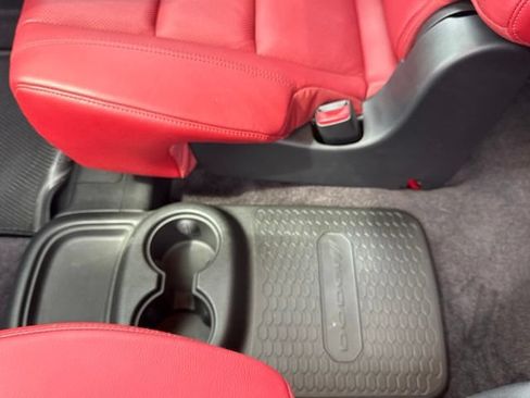 Used 2016 Dodge Durango R/T w/ Technology Group AWD/4WD image 41