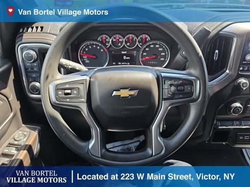 Used 2020 Chevrolet Silverado 1500 LT w/ Trailering Package AWD/4WD image 13