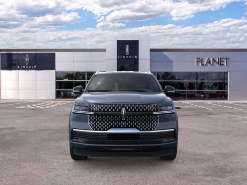 New 2026 Lincoln Navigator Premiere AWD/4WD image 6