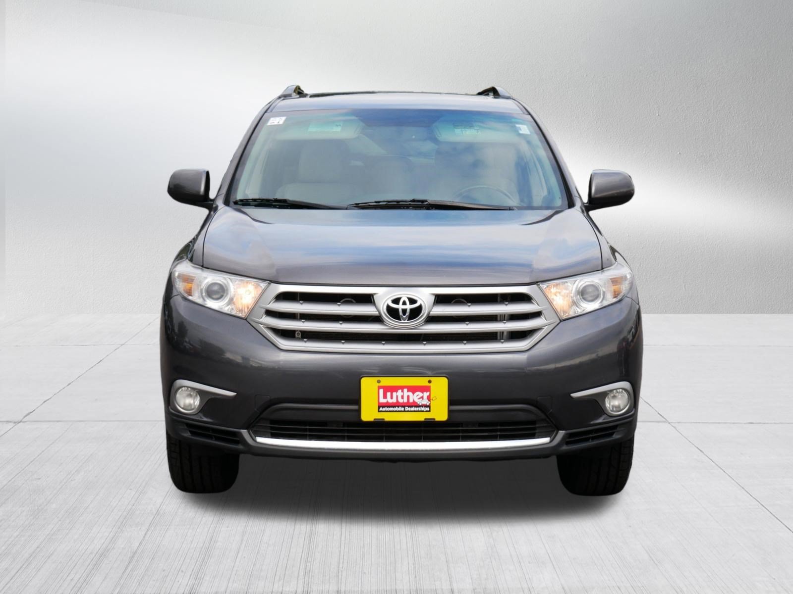 Used 2013 Toyota Highlander SE AWD/4WD image 2
